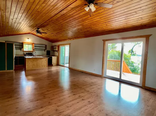 Clinton, MN 56225,82799 Sidney ST