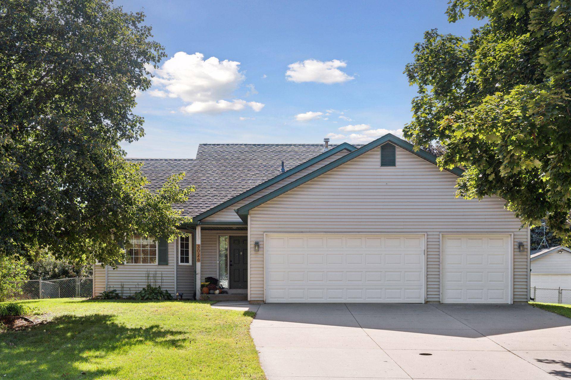Blaine, MN 55449,3026 93rd AVE NE