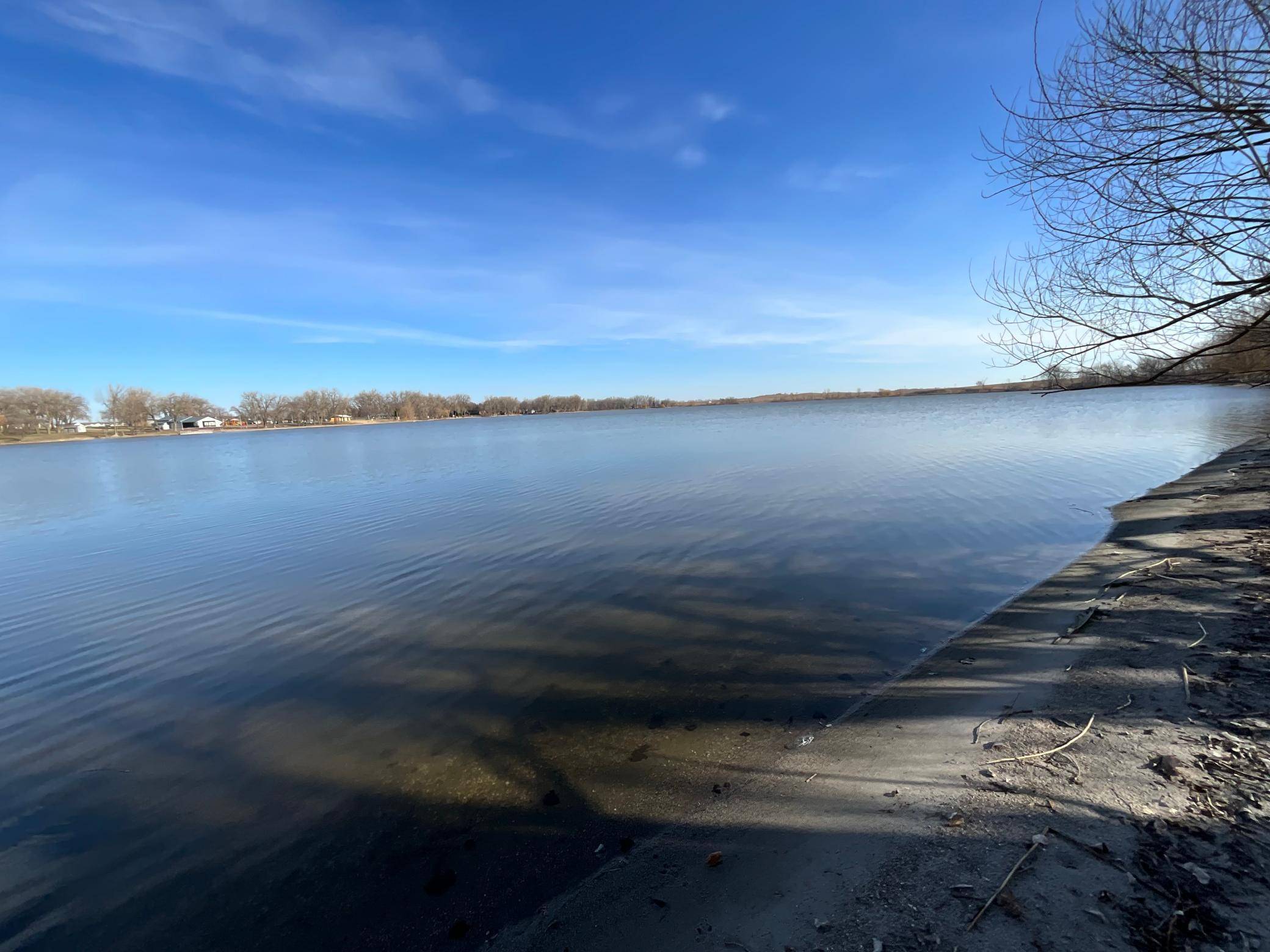 Windom, MN 56101,18 Cottonwood Lake BLVD