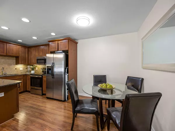 Eagan, MN 55122,1544 Greenwood CT N