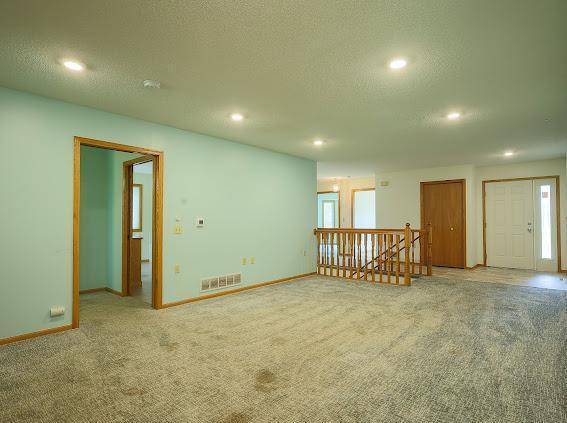 White Bear Twp, MN 55110,2633 Cristine CT