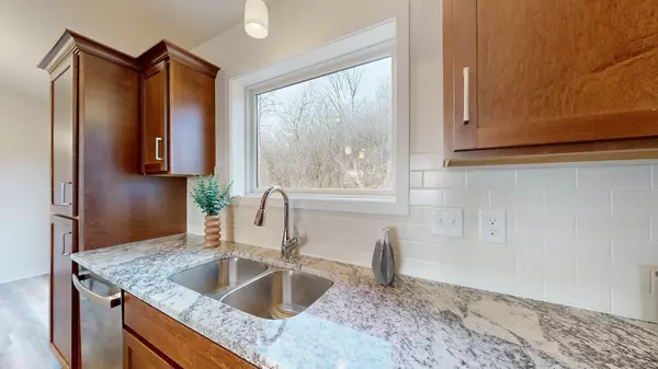 Rochester, MN 55906,1773 Hadley Hills DR NE