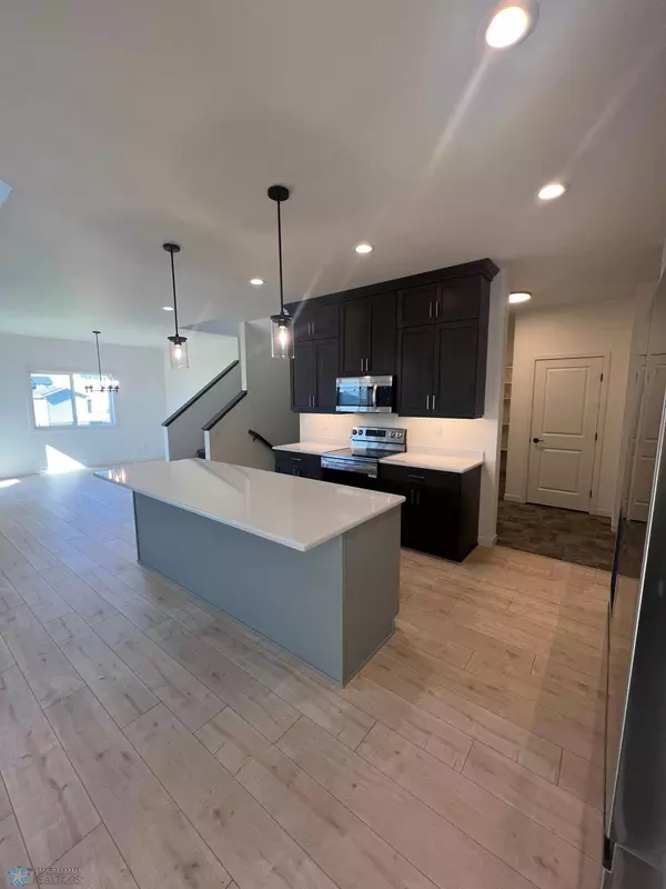 Moorhead, MN 56560,2113 43rd ST S