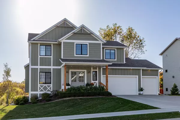 3158 Scanlan LN NE, Rochester, MN 55906