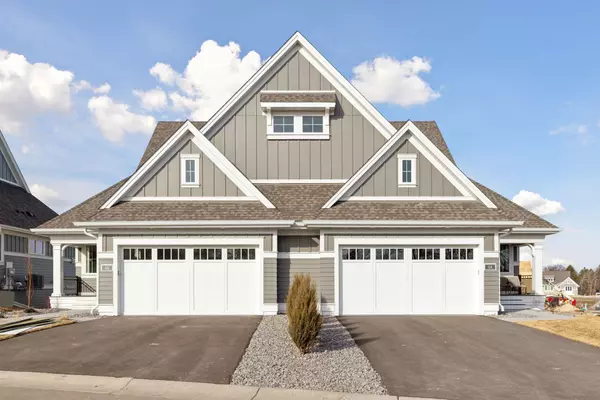 64 Spring Farm RD, North Oaks, MN 55127
