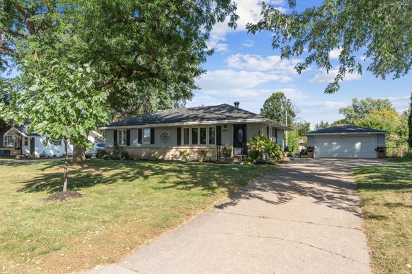 8901 Granada AVE S, Cottage Grove, MN 55016