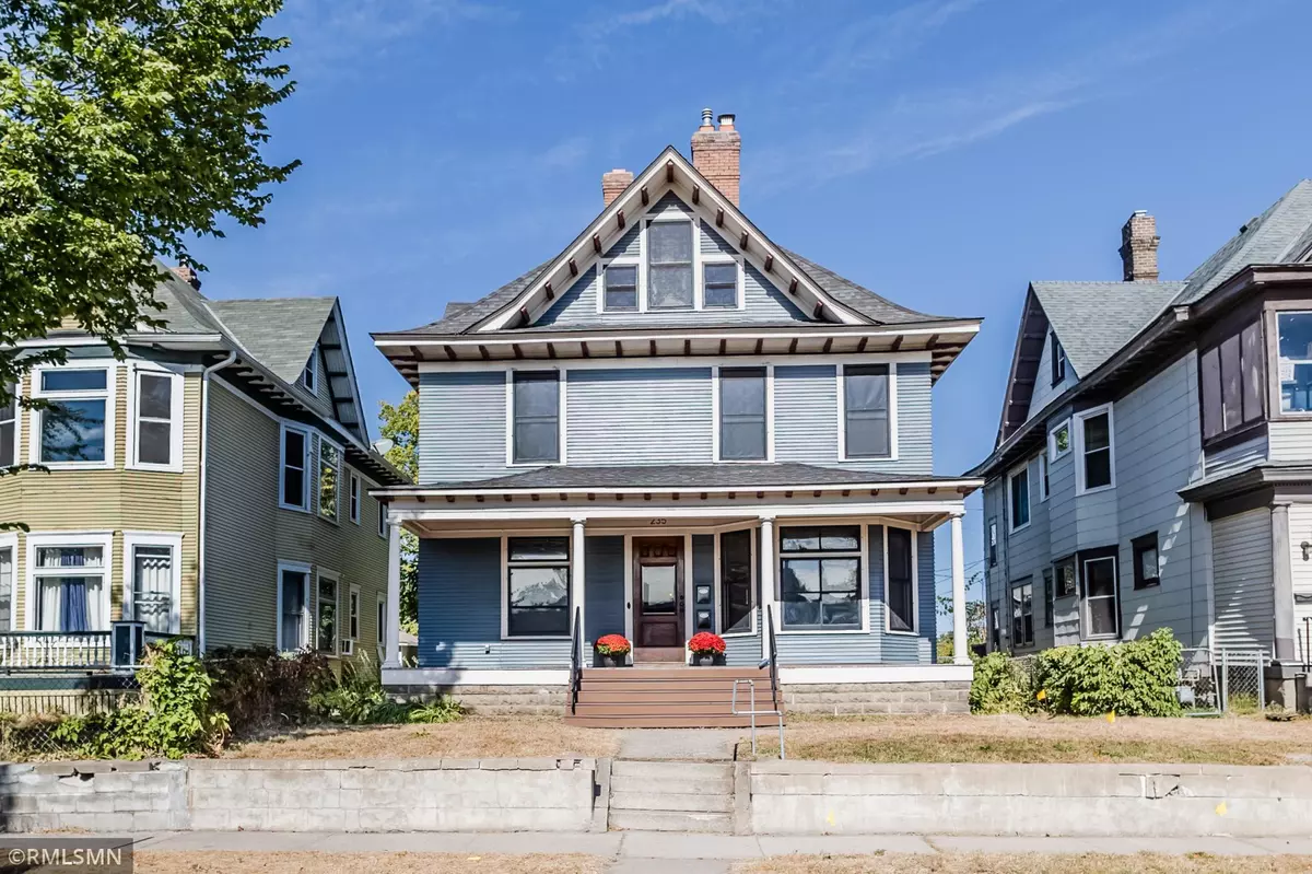 Saint Paul, MN 55103,235 Fuller AVE