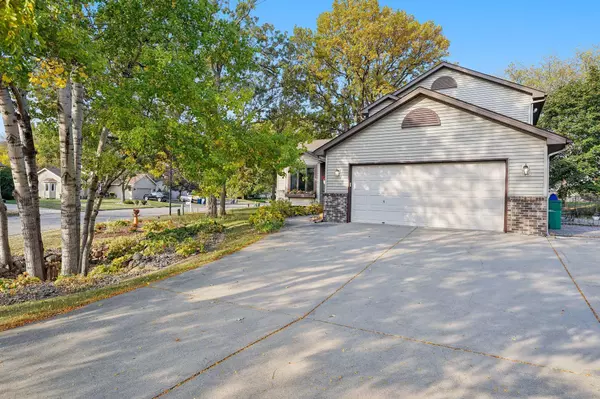 Chaska, MN 55318,316 Pondview LN