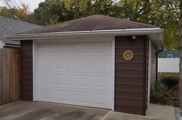 Austin, MN 55912,704 7th AVE SE