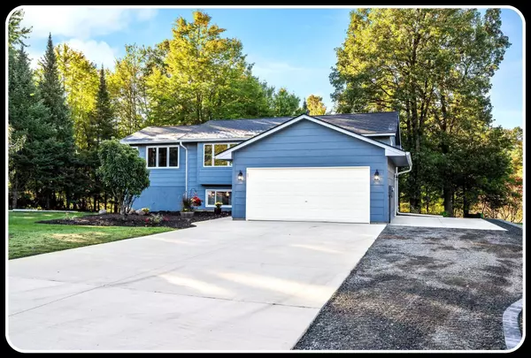 2636 226th LN NE, East Bethel, MN 55011