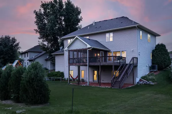 Waconia, MN 55387,1743 Sandbar CIR