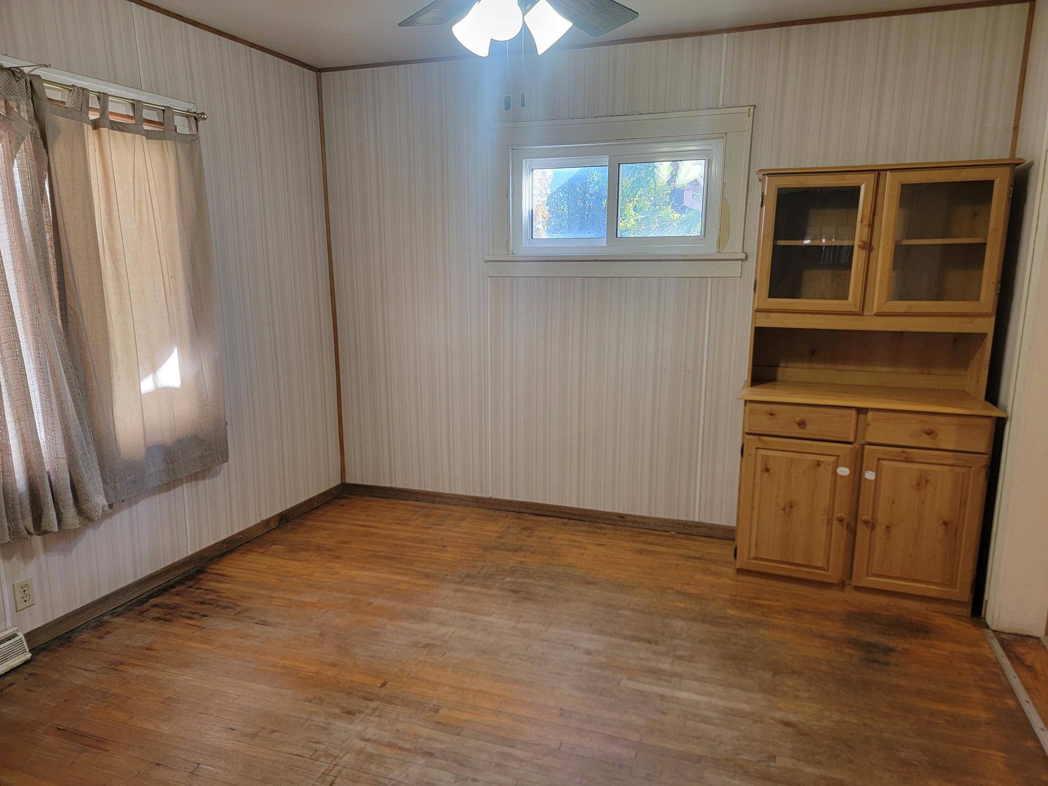 Cloquet, MN 55720,610 Carlton AVE