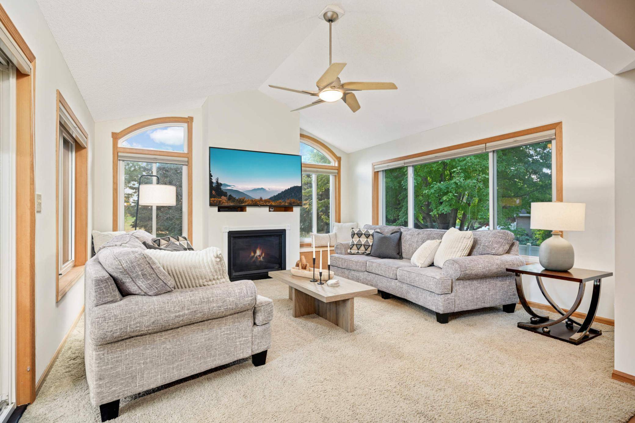 Maple Grove, MN 55369,8576 Pineview LN N