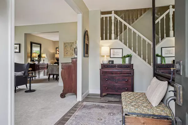 Eden Prairie, MN 55347,8537 Braxton DR