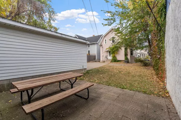 Saint Paul, MN 55104,1764 Dayton AVE