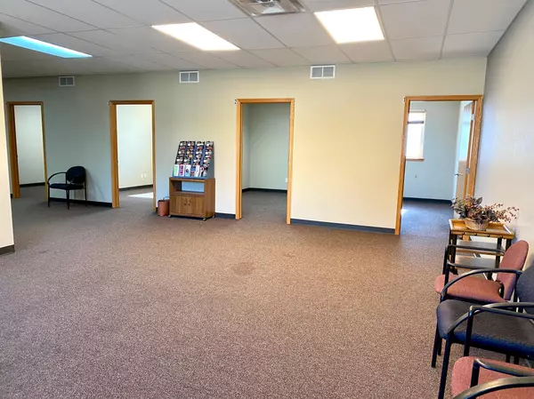 Redwood Falls, MN 56283,416 E Bridge ST