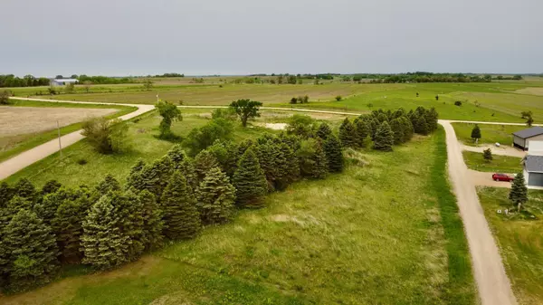 Big Stone City, SD 57216,48113 Isaak LN