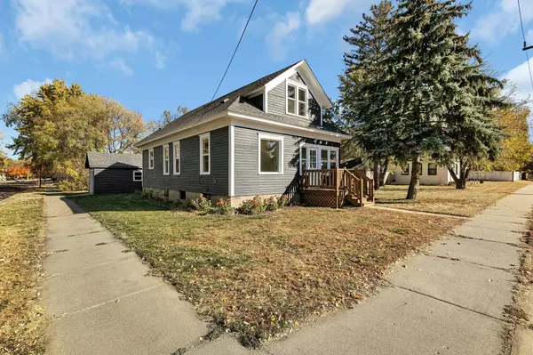 218 W Mill ST, Paynesville, MN 56362