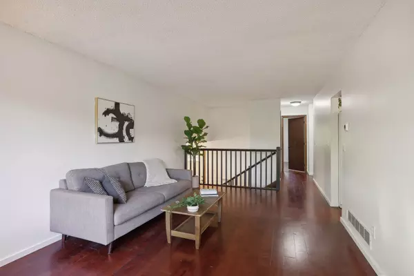 New Brighton, MN 55112,115 16th AVE NW