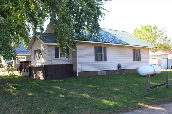 Cochrane, WI 54622,104 Elm ST