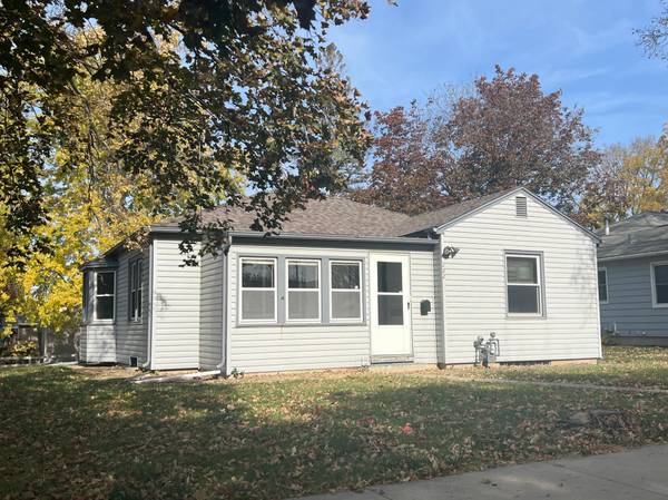 222 W Mckinley ST, Owatonna, MN 55060