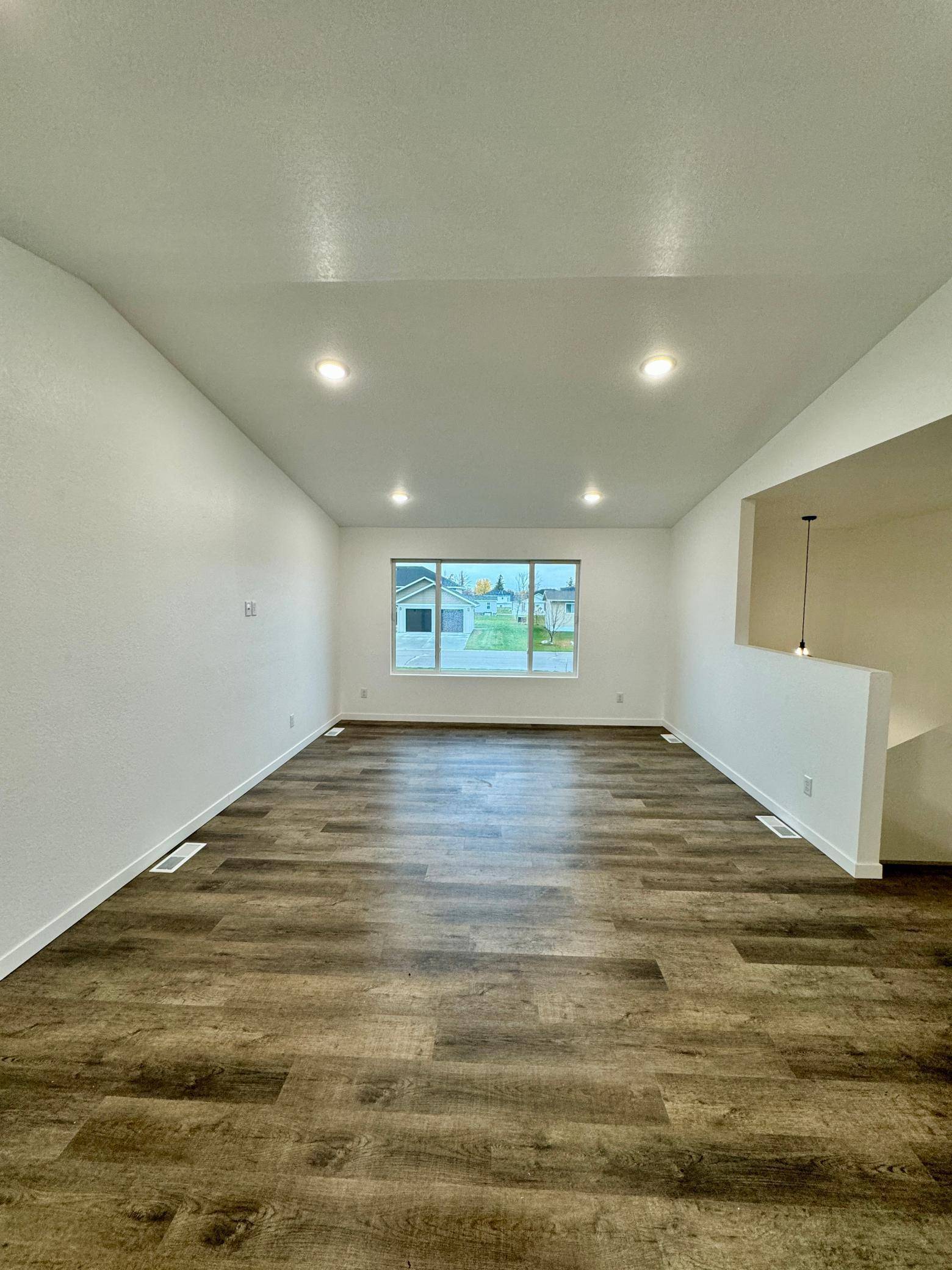 Warroad, MN 56763,520 Garfield ST SE