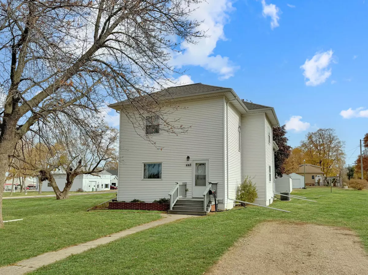 Tracy, MN 56175,448 7th ST