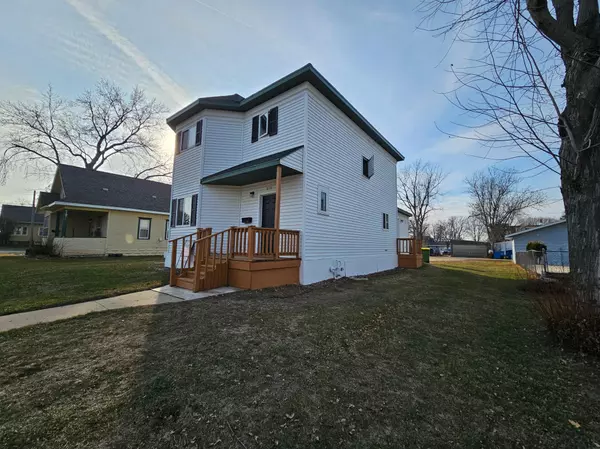 Pipestone, MN 56164,614 2nd AVE SW