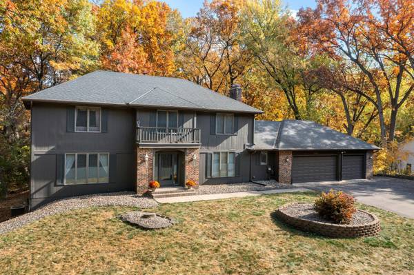 4486 Oak Chase RD, Eagan, MN 55123