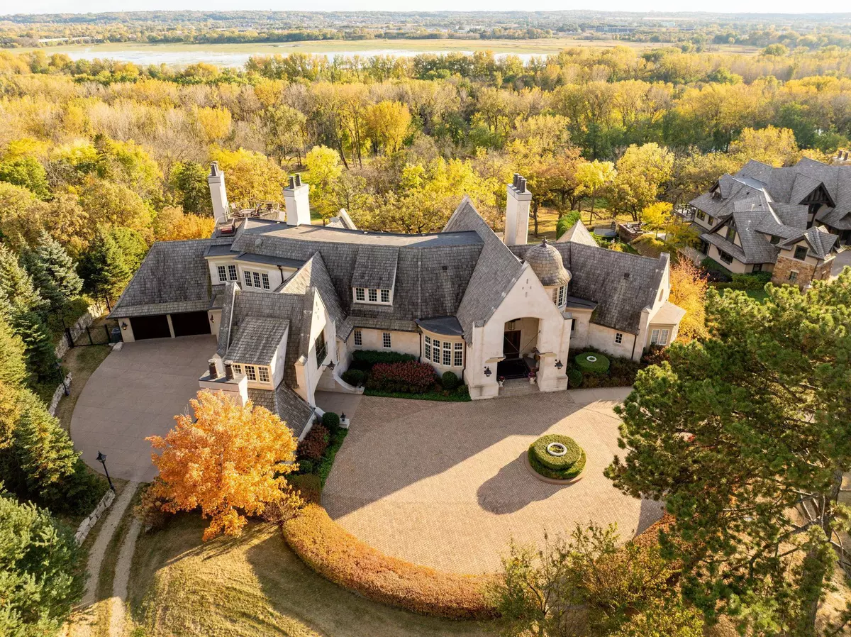 Eden Prairie, MN 55347,10675 Cavallo RDG