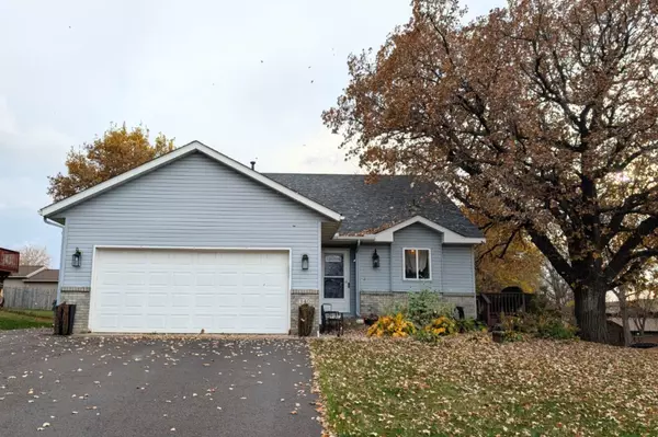 340 Welsh CT, Sauk Rapids, MN 56379