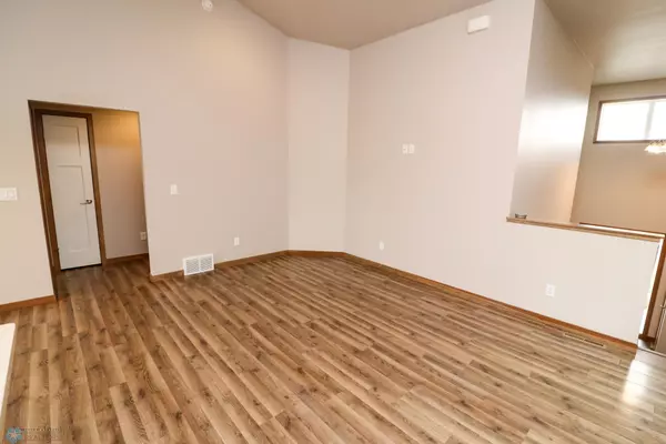Moorhead, MN 56560,3112 38th AVE S