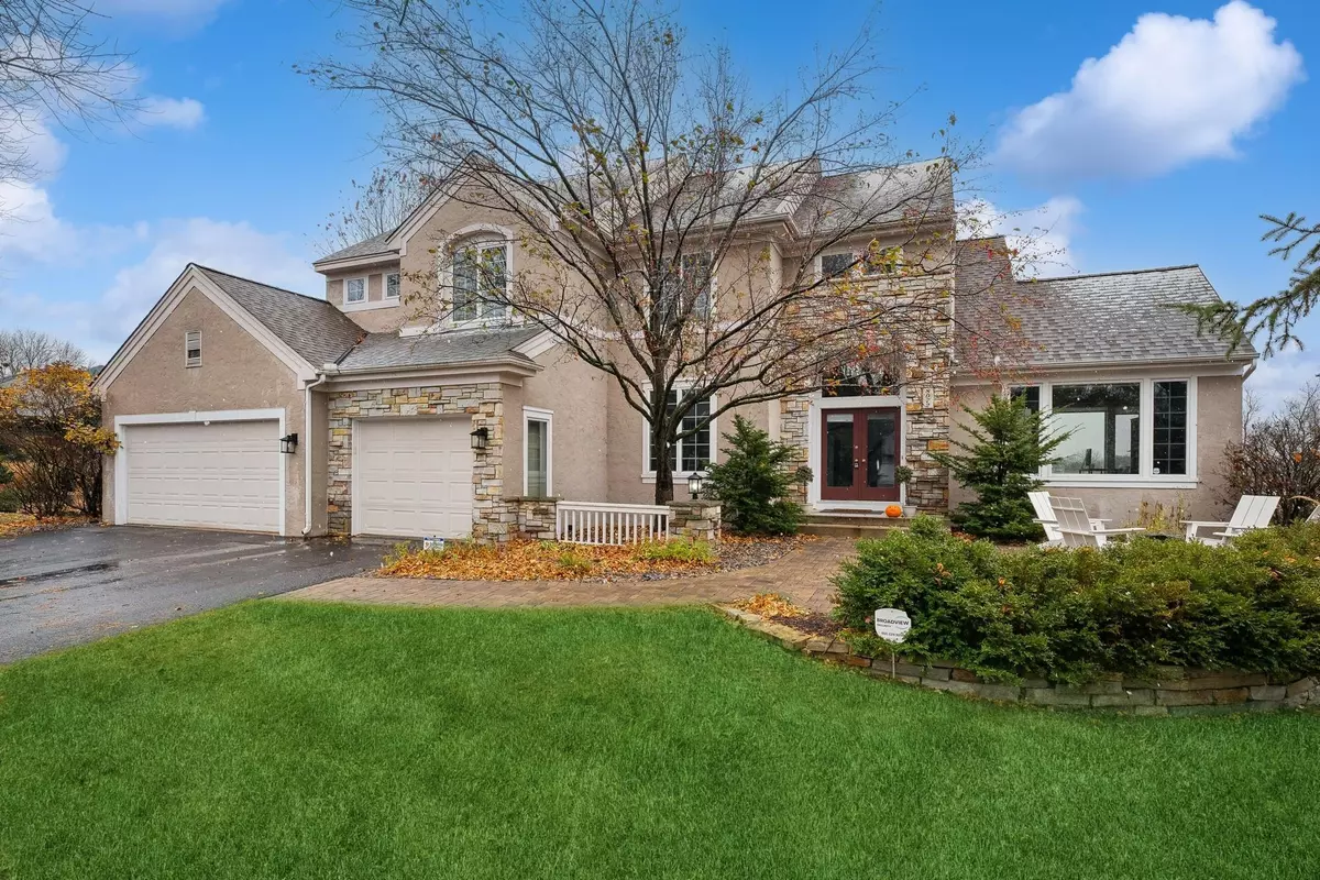 Woodbury, MN 55125,8072 Marsh Creek RD