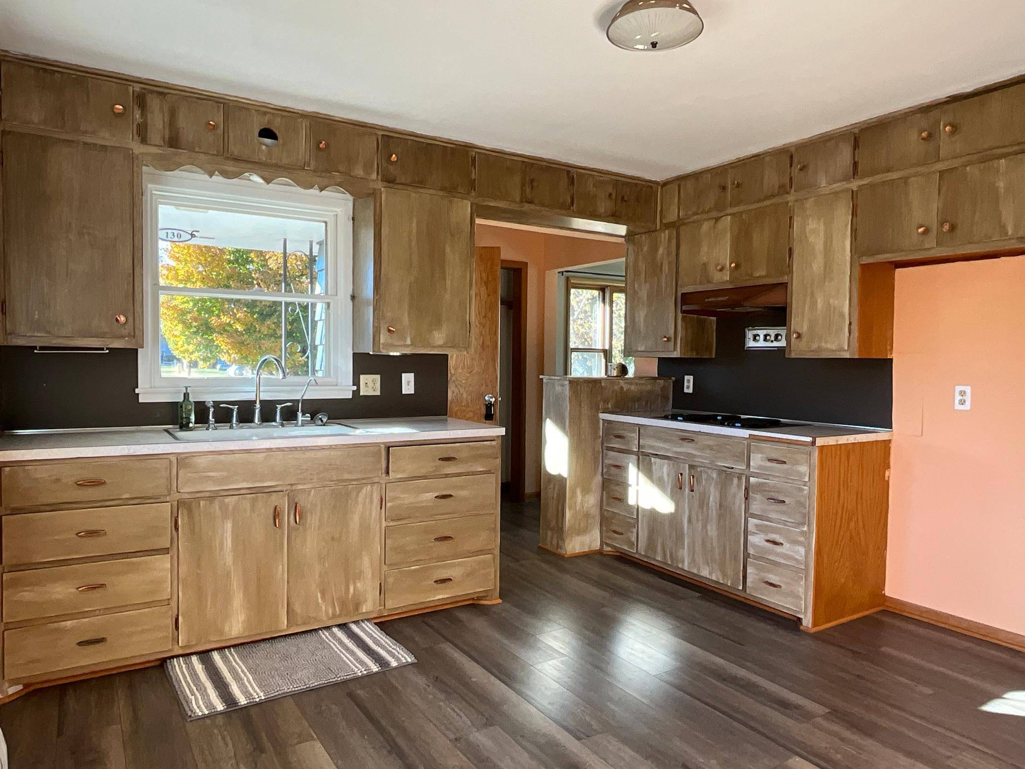 Vesta, MN 56292,130 N Oak ST