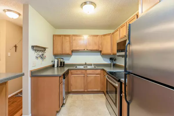 Prior Lake, MN 55372,4680 Tower ST SE #216