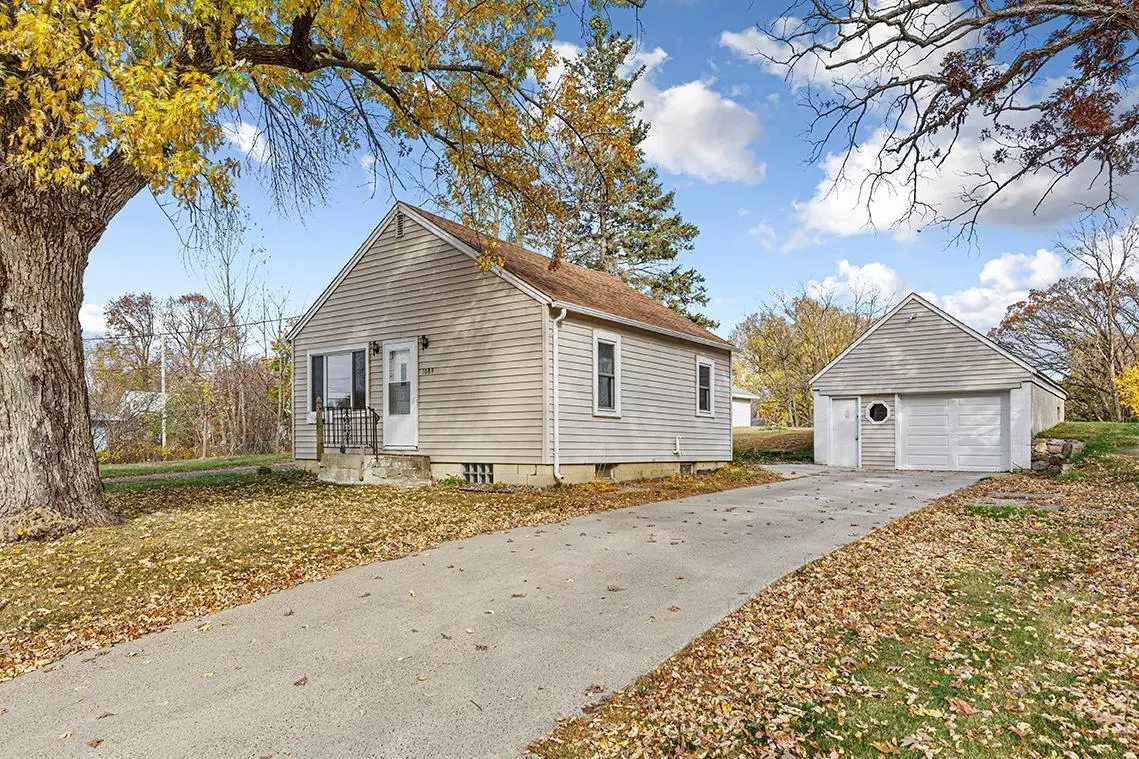 Owatonna, MN 55060,1089 Saint Paul RD