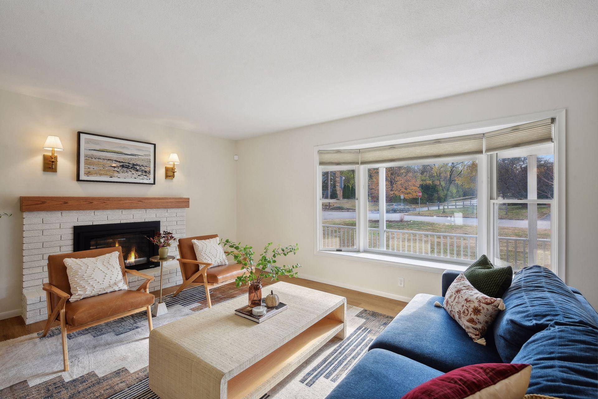 Minnetonka, MN 55345,16120 Highwood DR