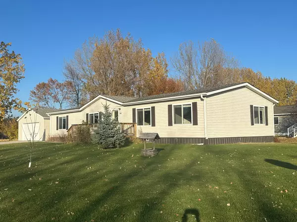 Roseau, MN 56751,502 10th AVE NE