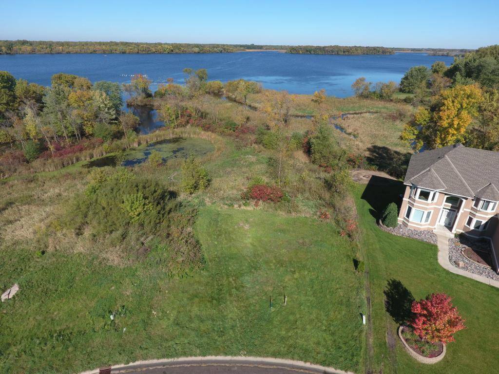 7333 Peltier CIR, Centerville, MN 55038
