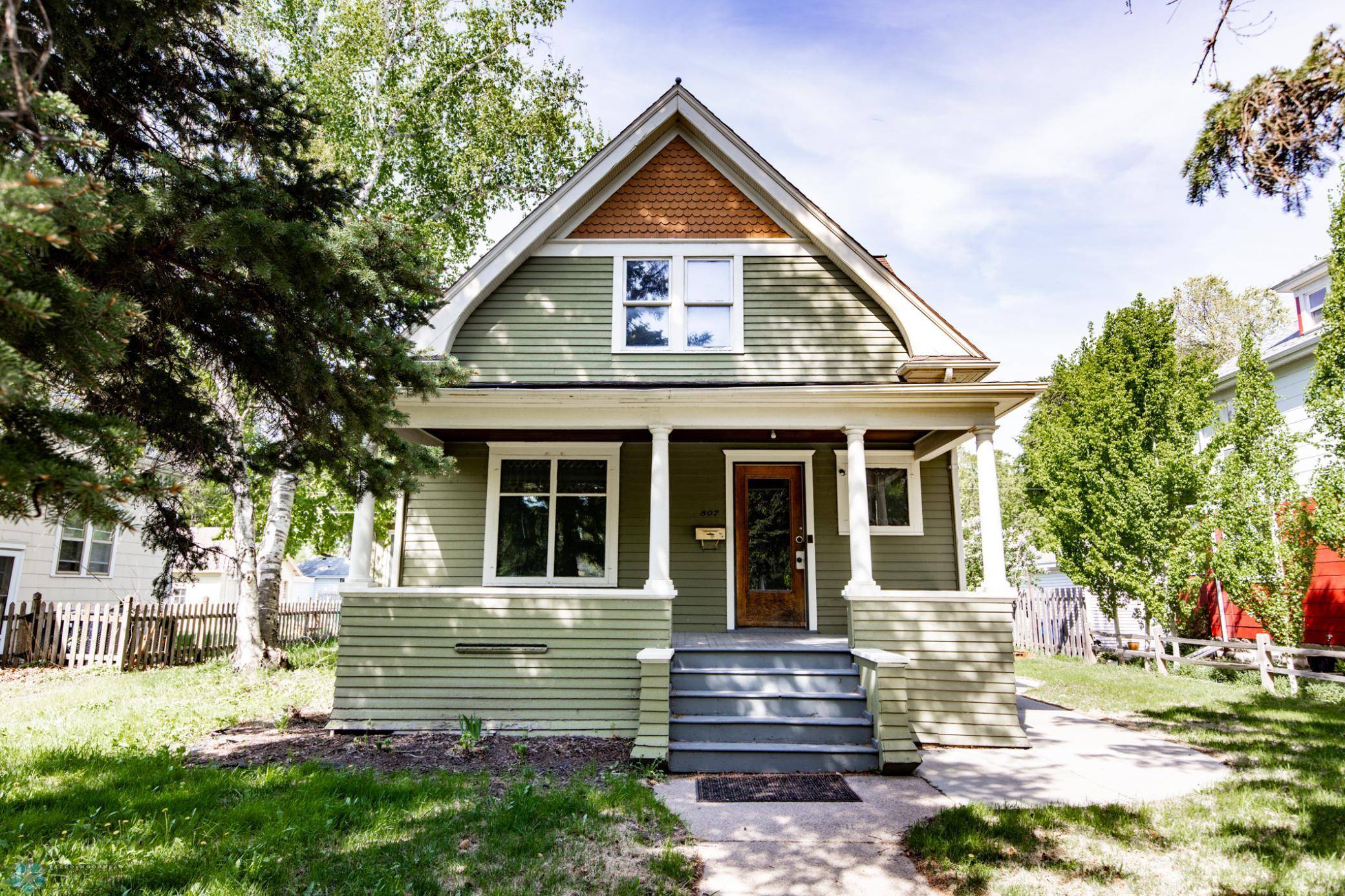 Moorhead, MN 56560,807 4th ST S