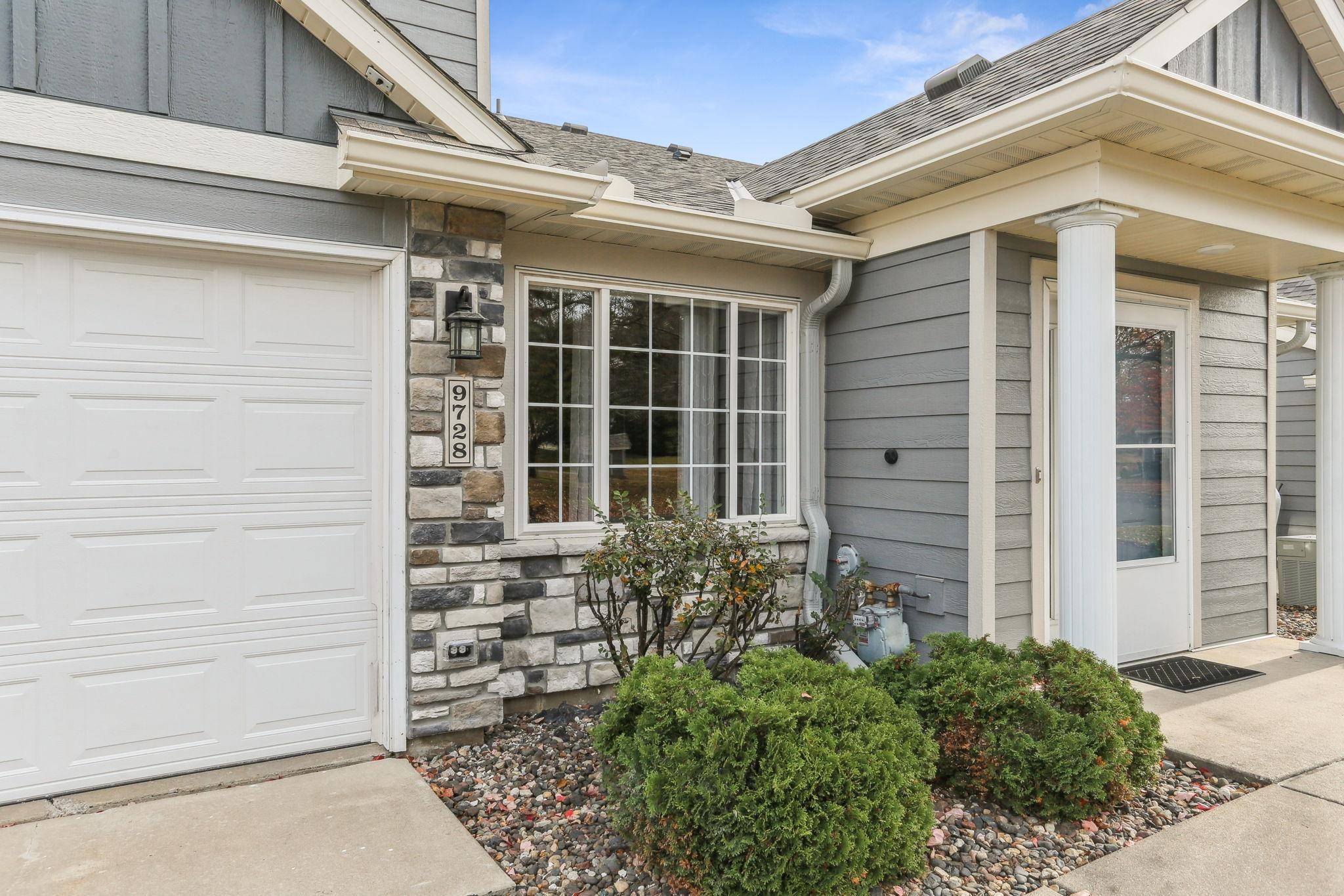 Woodbury, MN 55125,9728 Moonbeam LN