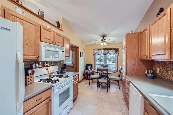 Chanhassen, MN 55317,8460 Powers PL