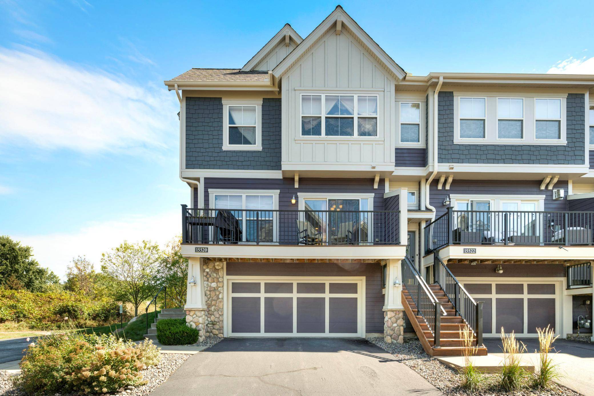 15520 Eagle Shore DR #1207, Apple Valley, MN 55124