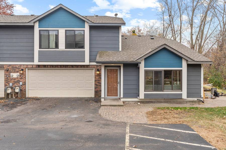 7 Shady WAY #D, Circle Pines, MN 55014