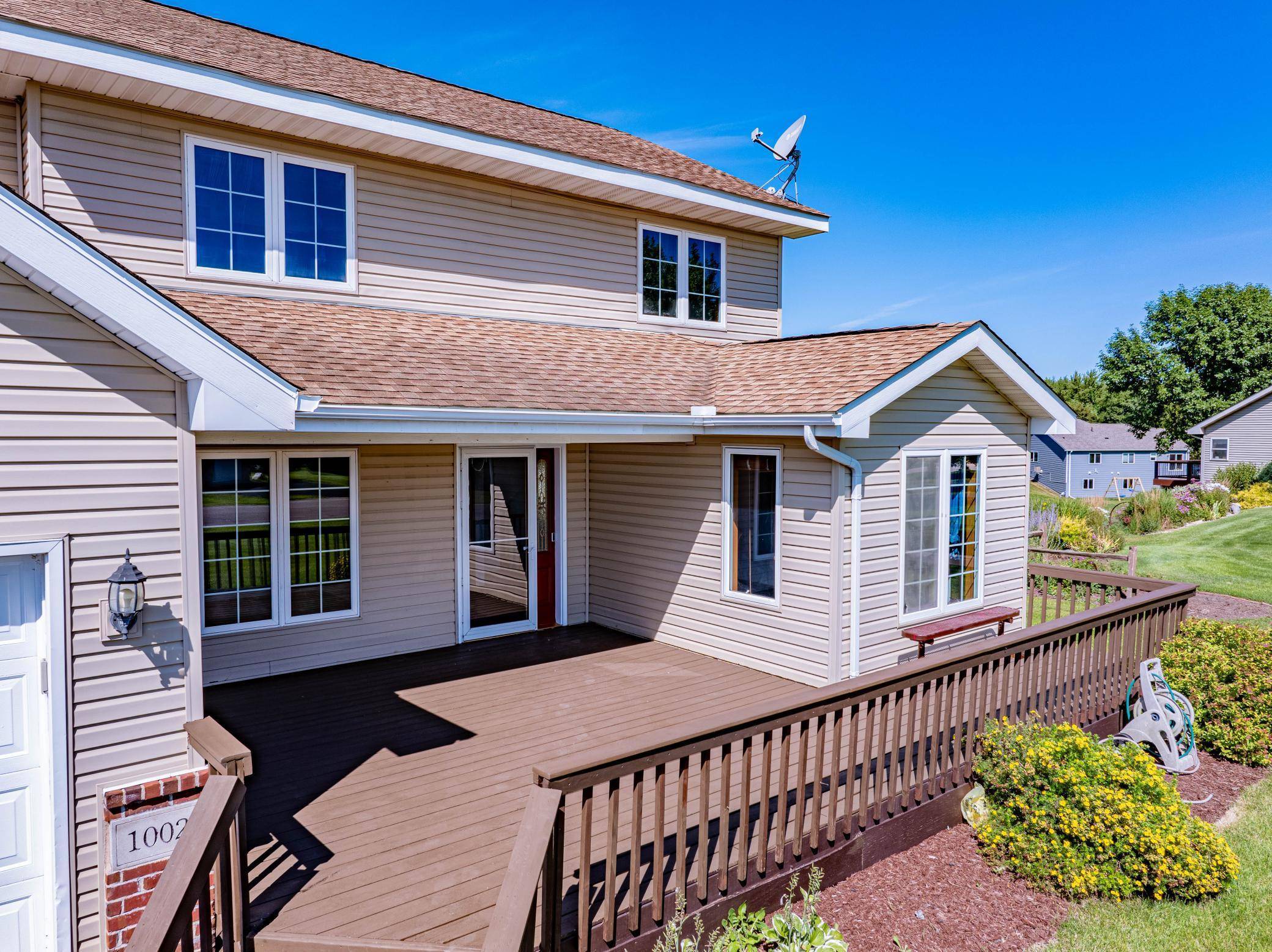 Lester Prairie, MN 55354,1002 Bluestem LN
