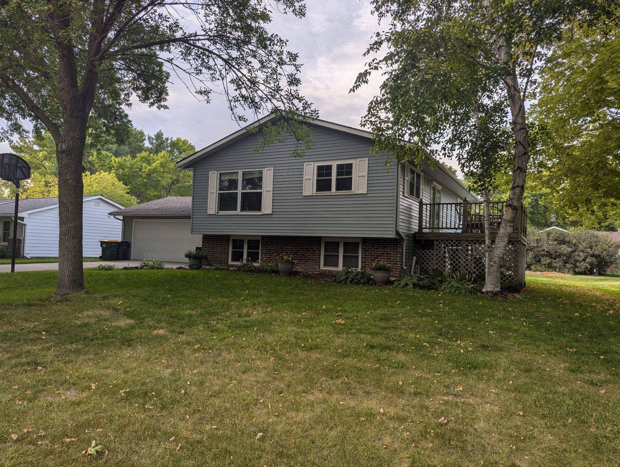 Willmar, MN 56201,616 26th AVE SW