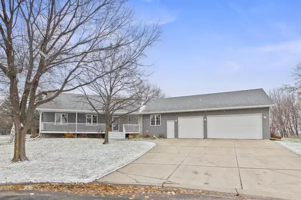 Hutchinson, MN 55350,725 Tyler ST SW