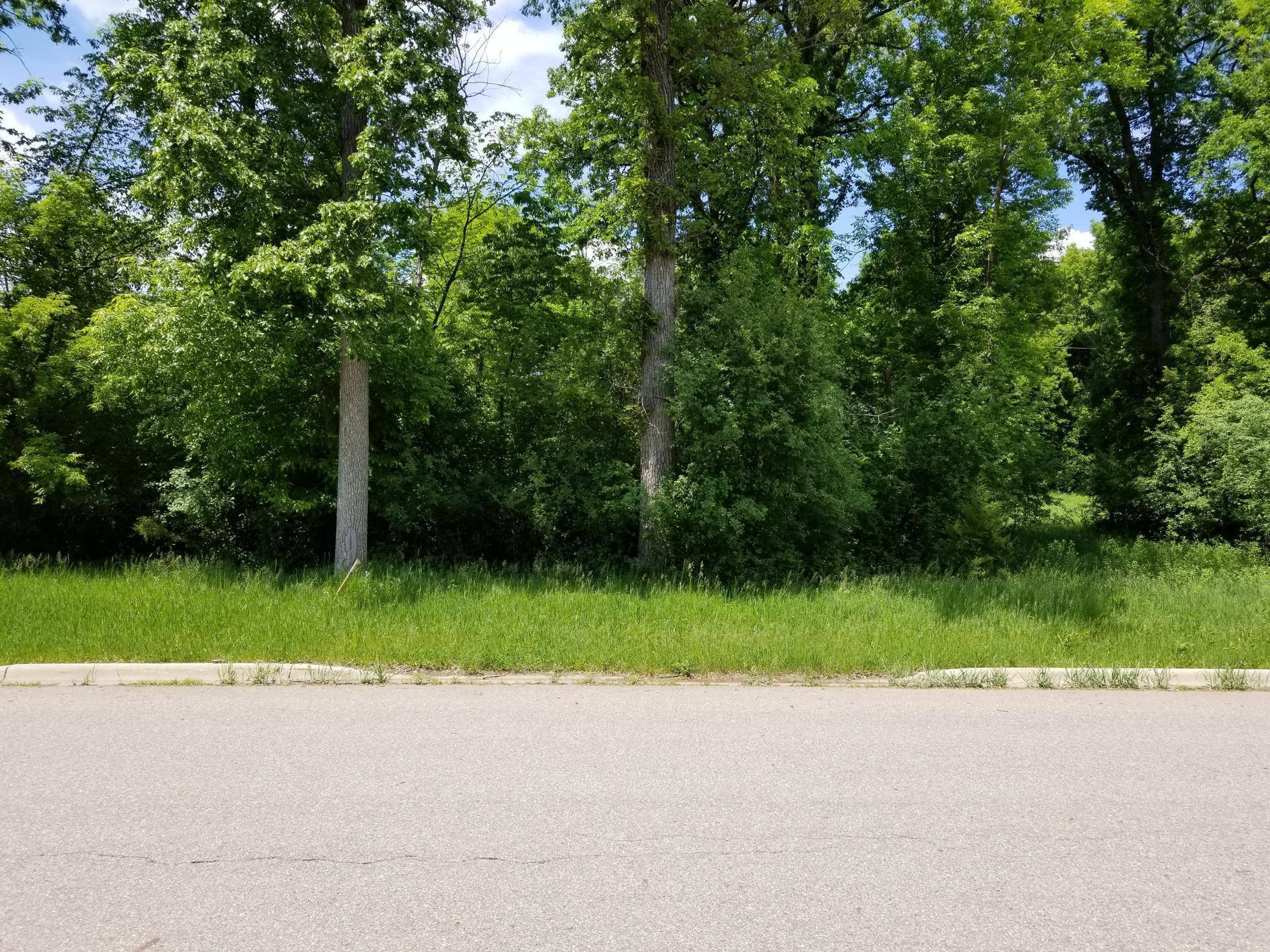 Saint Cloud, MN 56301,1639 39th ST S