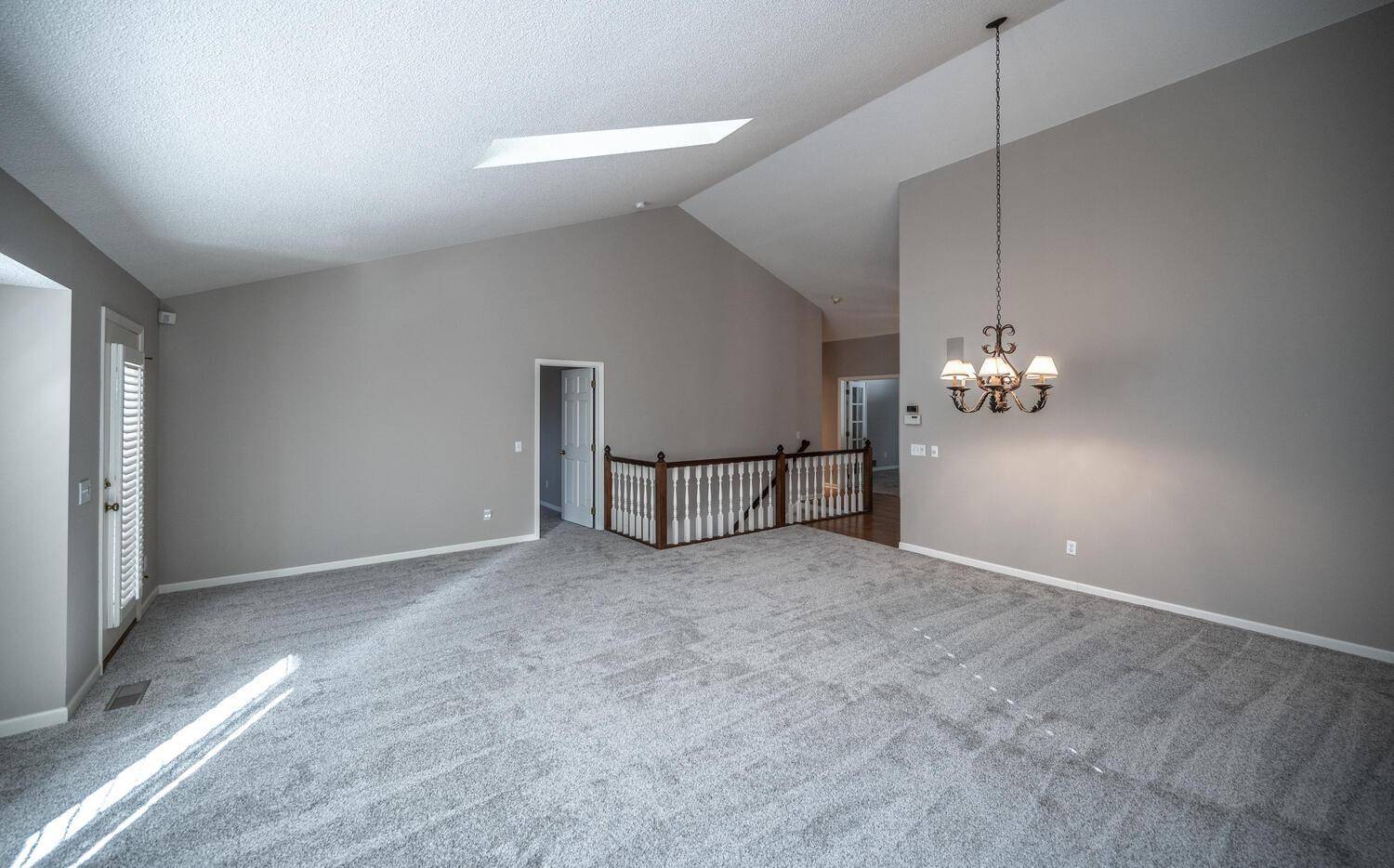 Bloomington, MN 55438,7171 OakPointe Curve