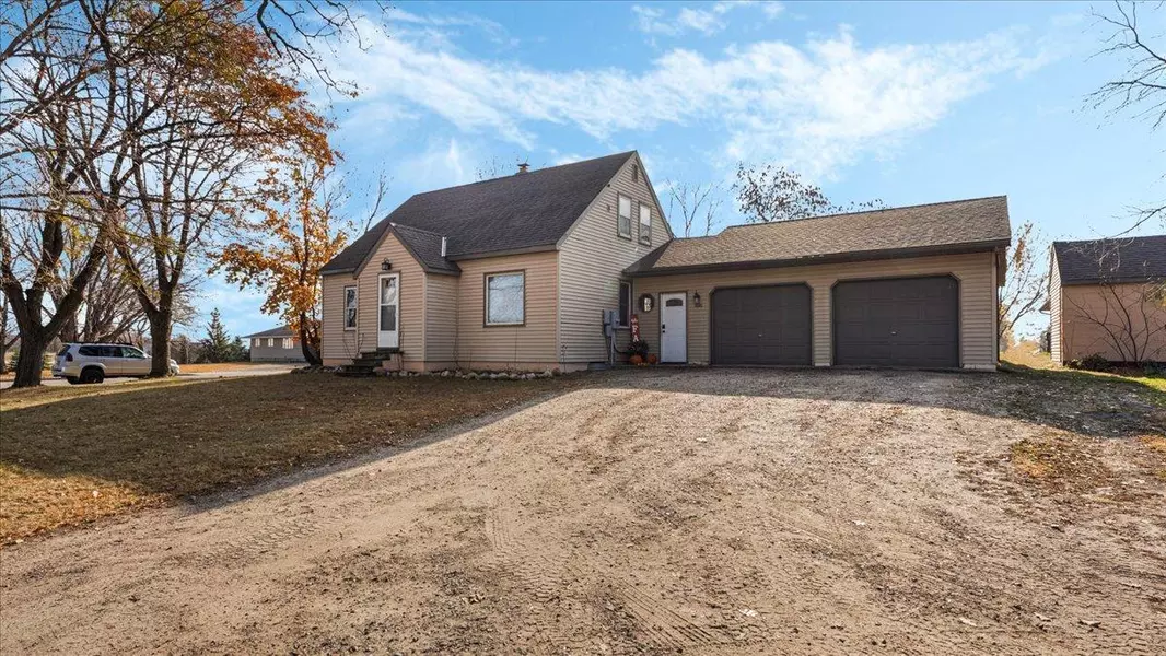 1020 E Main ST, Melrose, MN 56352